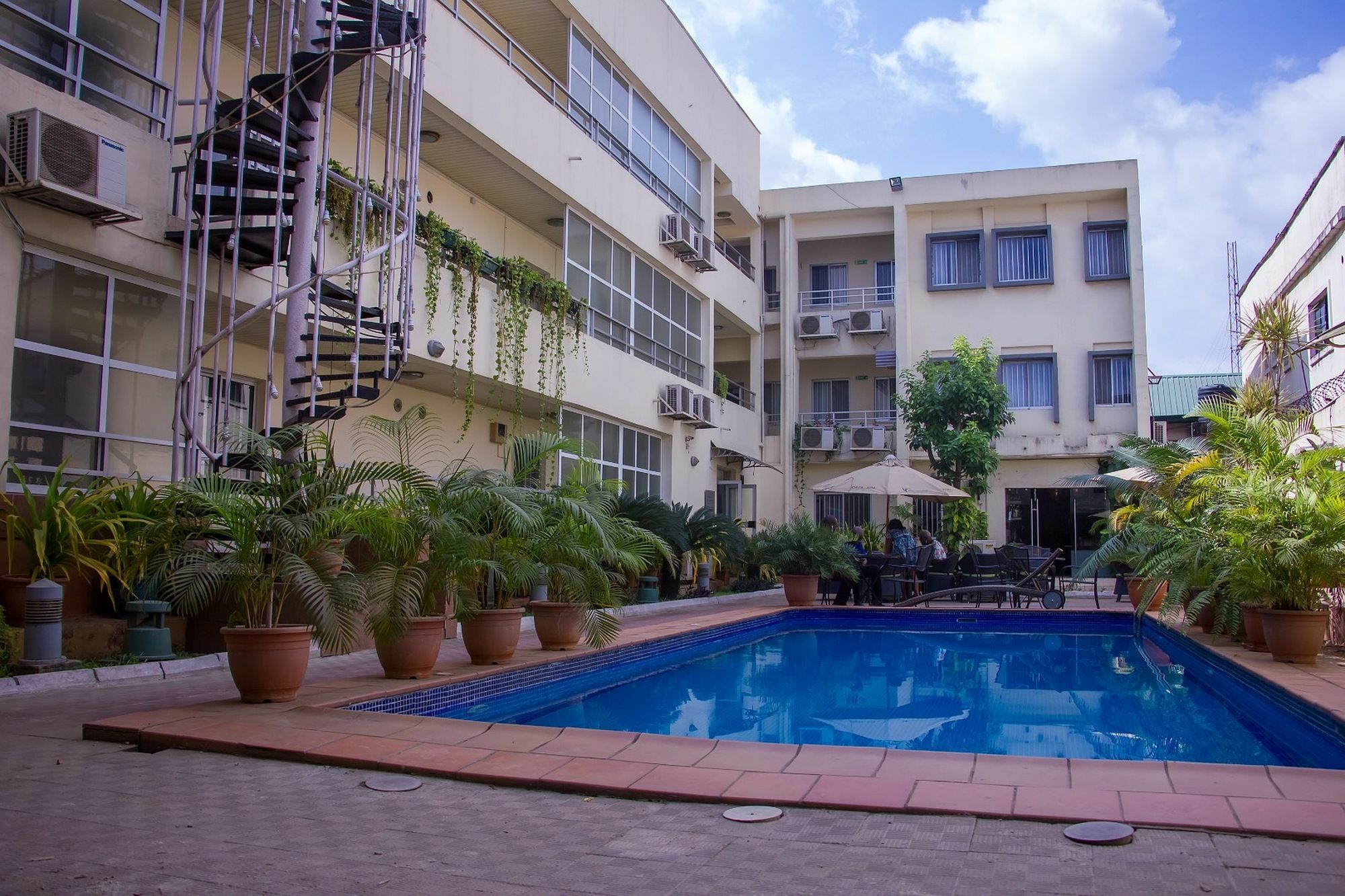 Cata Apartment Hotel And Spa Ikeja Exterior photo